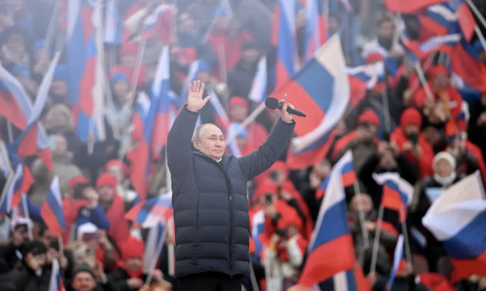 Wladimir Putin bei einem Auftritt im März, wenige Wochen nach Beginn des Krieges. - Copyright: RIA Novosti Host Photo Agency/Ramil Sitdikov via Reuters