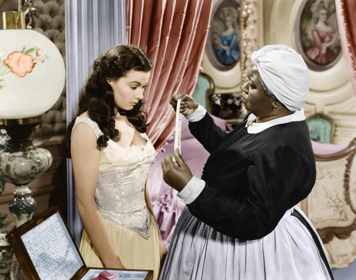 Vivien Leigh and Hattie McDaniel in 1939's 'Gone with the Wind,' one of my Hollywood classics that will be revisited in a new TCM series. (Photo: Everett Collection)