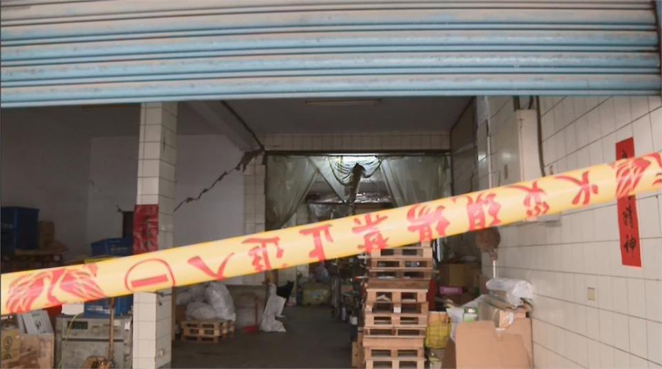 連城路整排建築梁柱毀損　共12戶53人緊急撤離