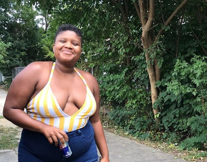 Jessamyn Stanley is praising women for embracing their bodies by wearing shorts this summer. (Photo: Instagram)