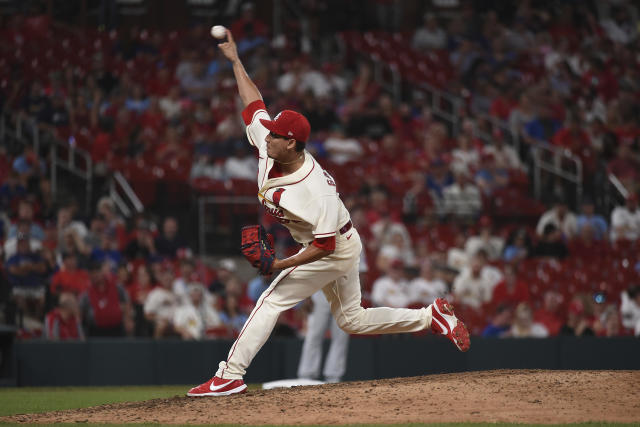 Cardinals Extra: Yet to arrive, Gio Gallegos has key camp ahead to adjust  with new rules