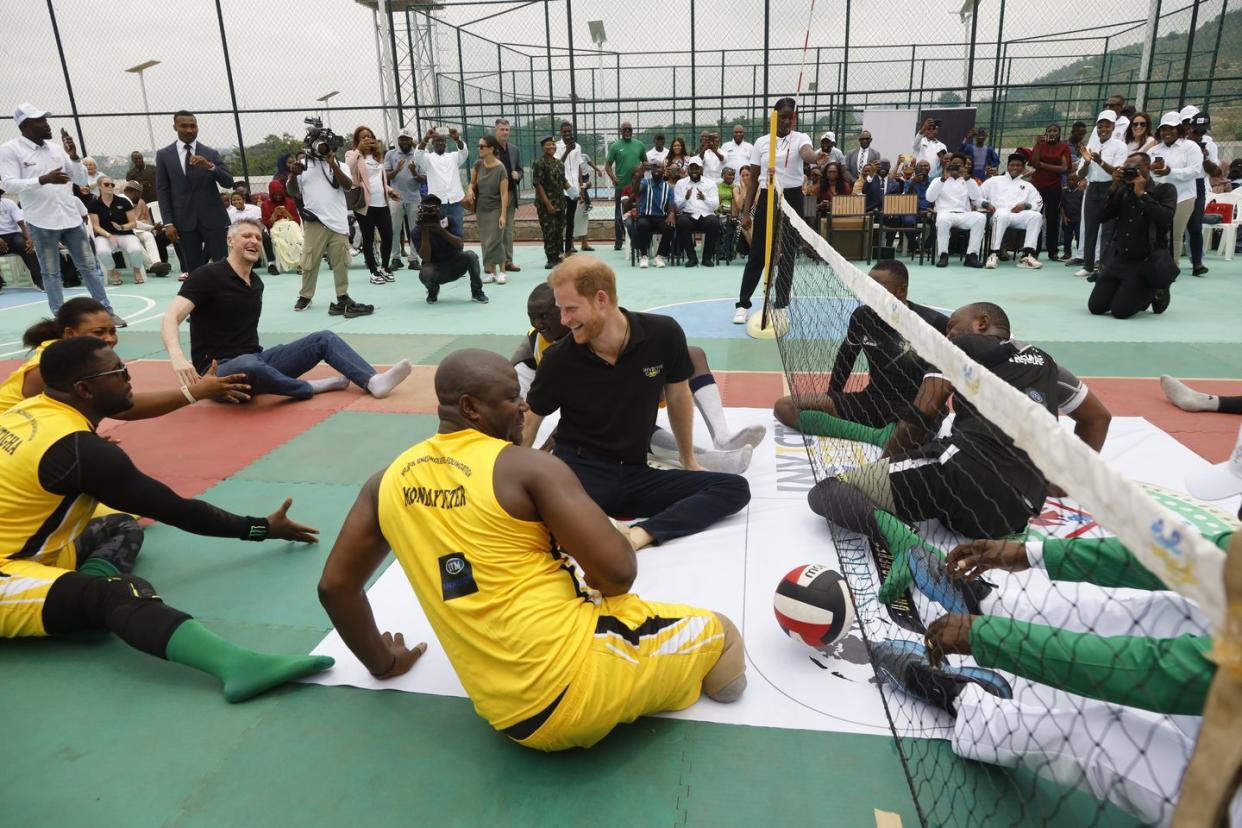 abuja, nigeria may 11 editorial use only prince harry, duke of sussex, and meghan, duchess of sussex visit nigeria unconquered, a charity organisation that works in collaboration with the invictus games foundation, at officersrsquo mess on may 11, 2024 in abuja, nigeria photo by andrew esiebogetty images for the archewell foundation