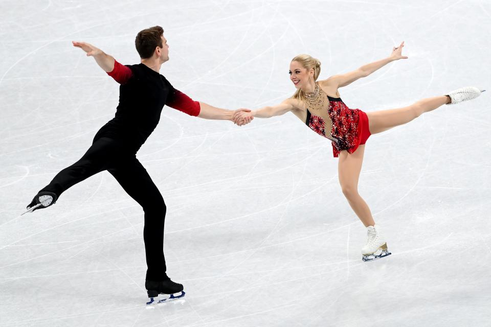 Alexa Knierim and Brandon Frazier of Team United States skate in the Pair Skating Short Program Team Event during the Beijing 2022 Winter Olympic Games (Getty Images)