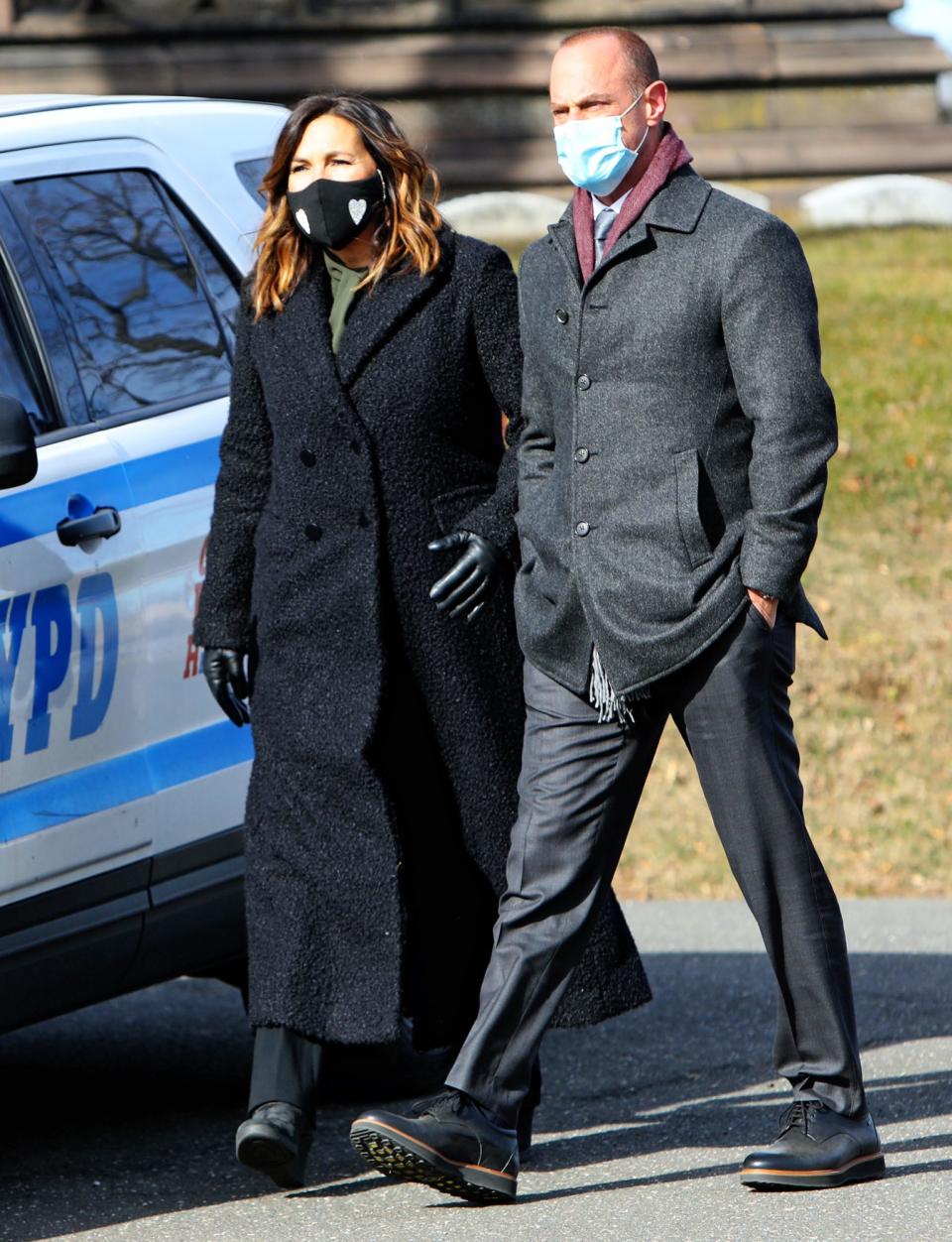 <p>Mariska Hargitay and Christopher Meloni reunite on the set of <em>Law and Order: SVU</em> on Monday in N.Y.C.</p>