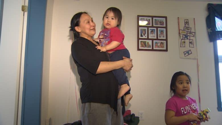 Iqaluit family of 6 that spent 3 months living in a tent gets a home