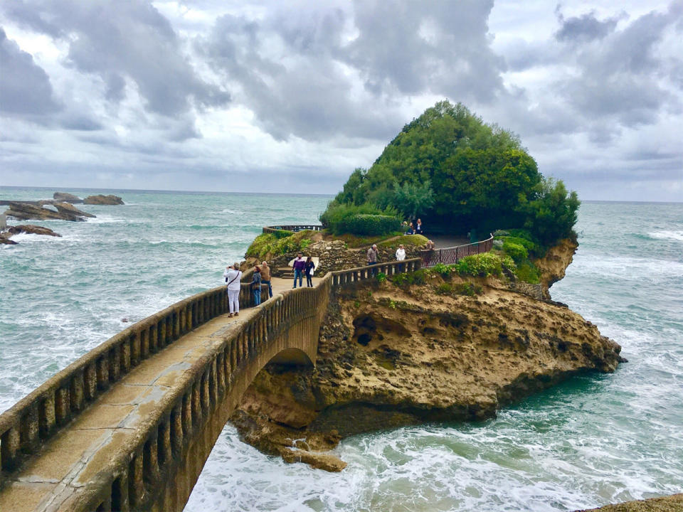 Platz 3: La Côte des Basques. Die La Côte des Basques im französischen Baskenland ist insbesondere bei Surfern beliebt. "Surf Hot Spot in Europa. Ähnelt zur Surf-Saison sehr dem Kalifornien der 60er entlang von Redondo Beach. Cool!", meint ein Nutzer über den Strand. Beste Reisezeit: Juni bis September. (Bild-Copyright: TripAdvisor)