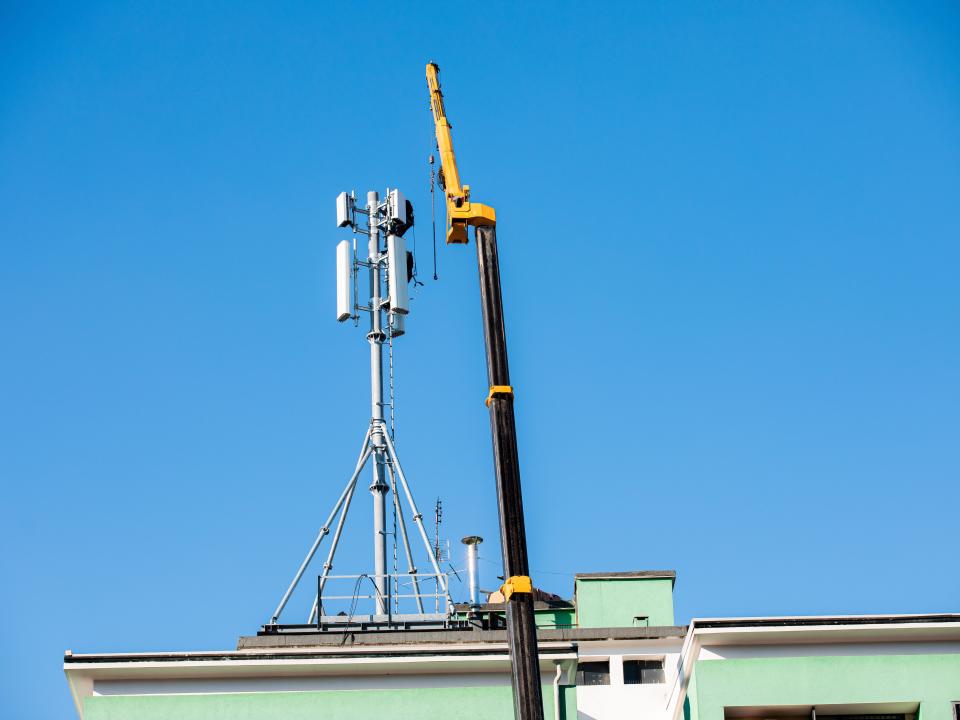 5G cell tower