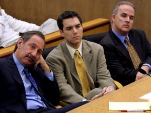 Scott Peterson (center) in court in November 2004