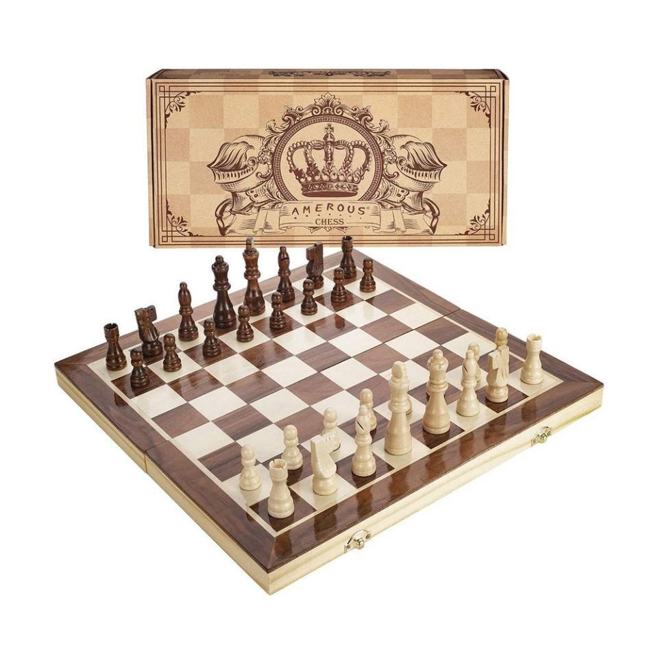 Magnetic Wooden Chess Set