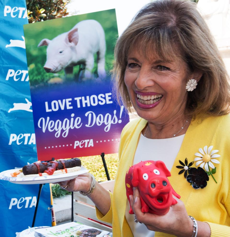 Rep. Jackie Speier (D-Calif.) visits the People for the Ethical Treatment of Animals veggie dog giveaway on July 19, 2017, countering a National Hot Dog Day event being held elsewhere on Capitol Hill.