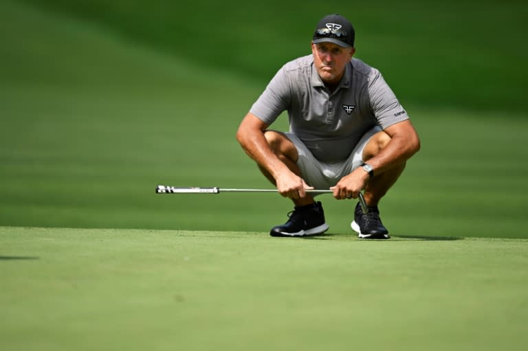 Phil <a class="link " href="https://sports.yahoo.com/ncaab/players/204237" data-i13n="sec:content-canvas;subsec:anchor_text;elm:context_link" data-ylk="slk:Mickelson;sec:content-canvas;subsec:anchor_text;elm:context_link;itc:0">Mickelson</a> has denied claims he sought to place a bet on the outcome of the 2012 Ryder Cup (Eakin Howard)