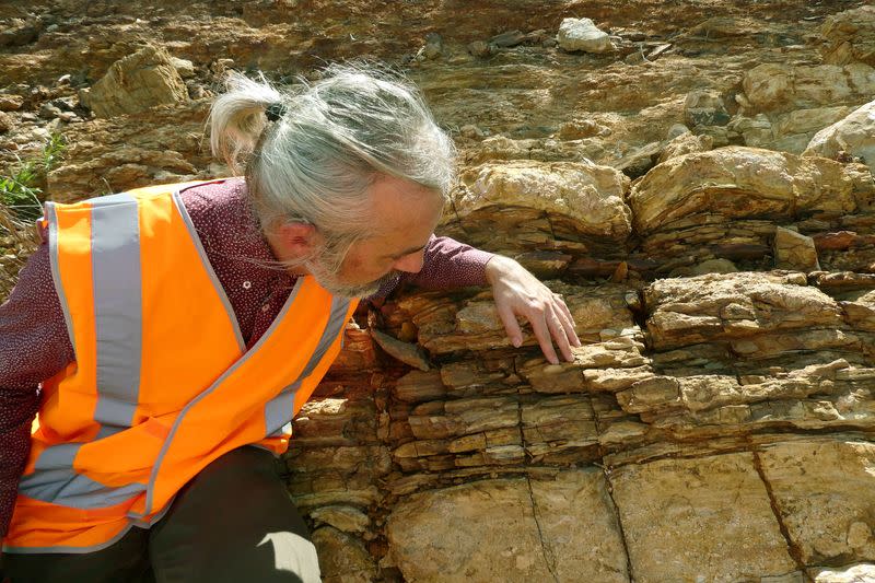 Professor Jochen Brocks inspects 1.64 billion year old sediments for molecules of the Protosterol biota in Barney Creek