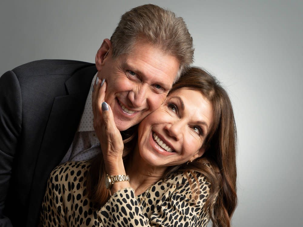 Gerry Turner und Theresa Nist lernten sich in der US-Datingshow "The Golden Bachelor" kennen. (Bild: IMAGO/USA TODAY Network)