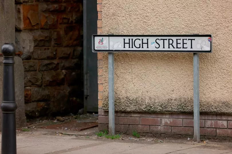 A view of the High Street road sign