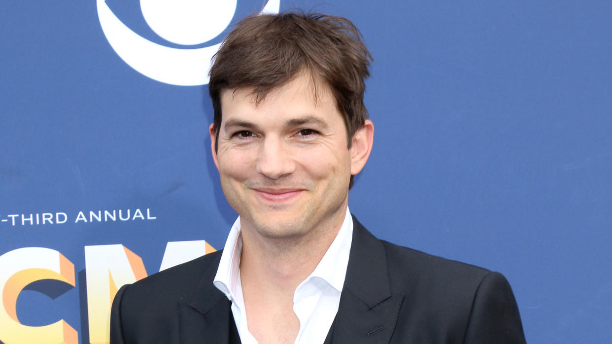 LAS VEGAS - APR 15: Ashton Kutcher at the Academy of Country Music Awards 2018 at MGM Grand Garden Arena on April 15, 2018 in Las Vegas, NV.