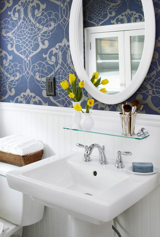 How to Clean a Bathroom Sink and Keep It Looking Pristine