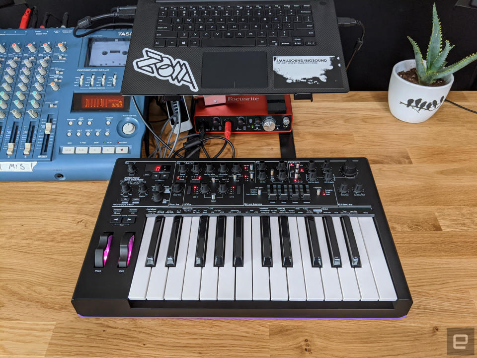 Novation AFX Station