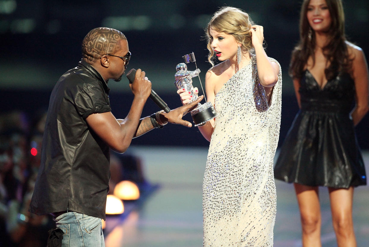 Kanye West jumps onstage after Taylor Swift