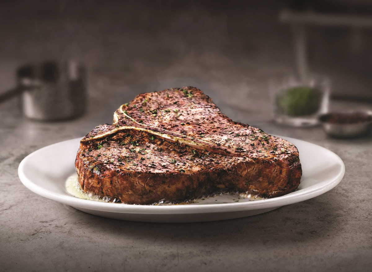 ruth's chris t-bone steak