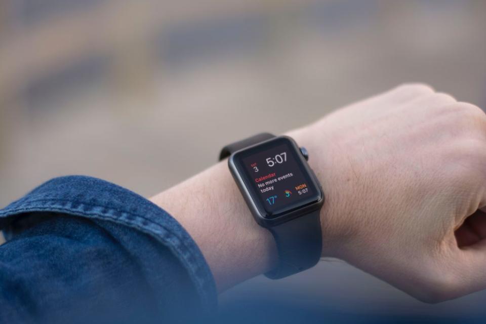 智慧型手錶目前已可用來追蹤部分健康數據。圖片來源：Gian Prosdocimo on Unsplash