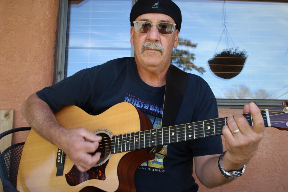 Jose Villareal will perform during a singles awareness dance at 6 p.m. Saturday, Feb. 11 at the 550 Brewing Taproom in Aztec.