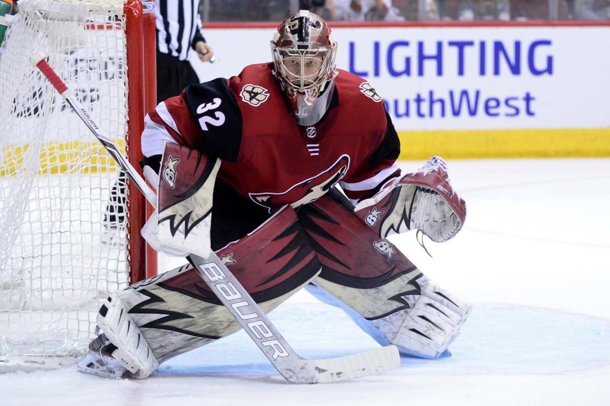 Arizona Coyotes goalie Antti Raanta