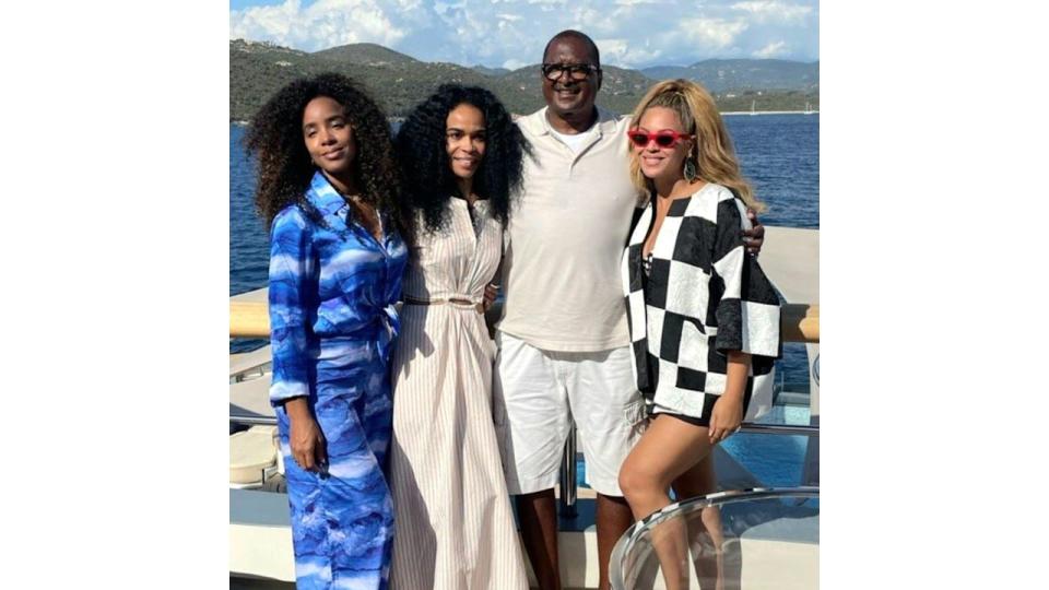 Matthew with Destiny's Child, including daughter Beyoncé