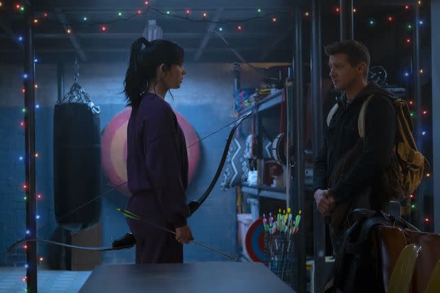 Chuck Zlotnick/Marvel Hailee Steinfeld as Kate Bishop and Jeremy Renner as Clint Barton in <em>Hawkeye</em> (2021)