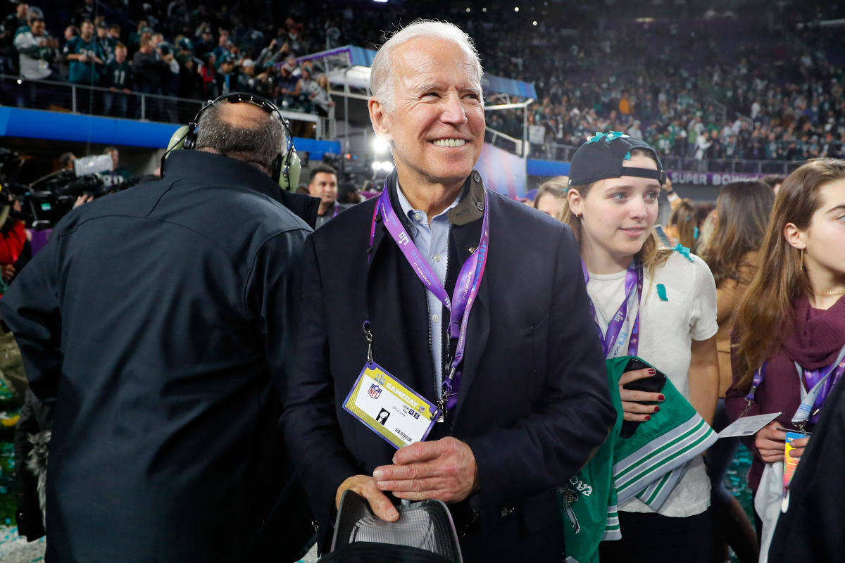 Biden's Super Bowl prediction: 'Loves' Bengals' quarterback, but Rams 'hard  to beat'