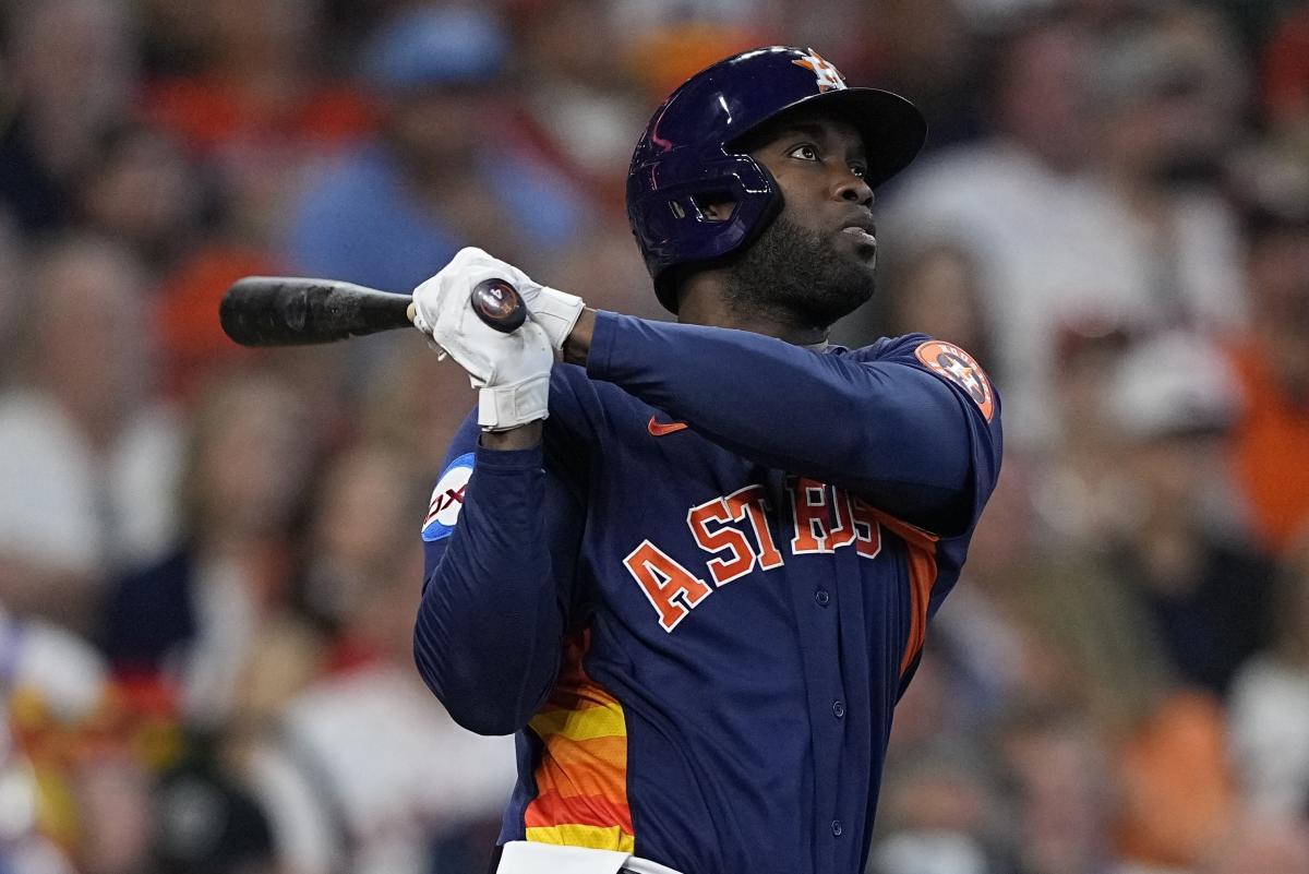 World Series: Yordan Alvarez stars as Houston Astros win - BBC Sport