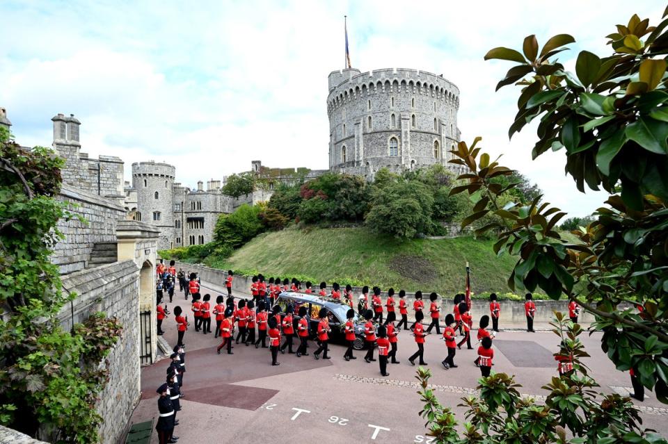 The ceremonial procession of the coffin of the Queen arrives at Windsor Castle (Leon Neal/PA) (PA Wire)