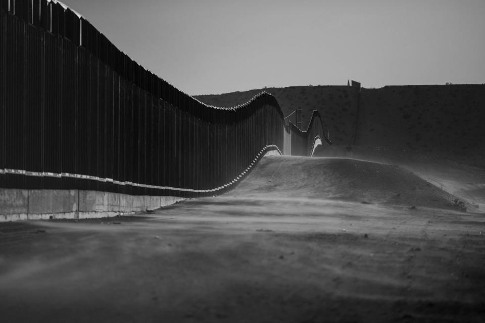 The U.S. border fence in Sunland Park, N.M..<span class="copyright">Victor J. Blue</span>