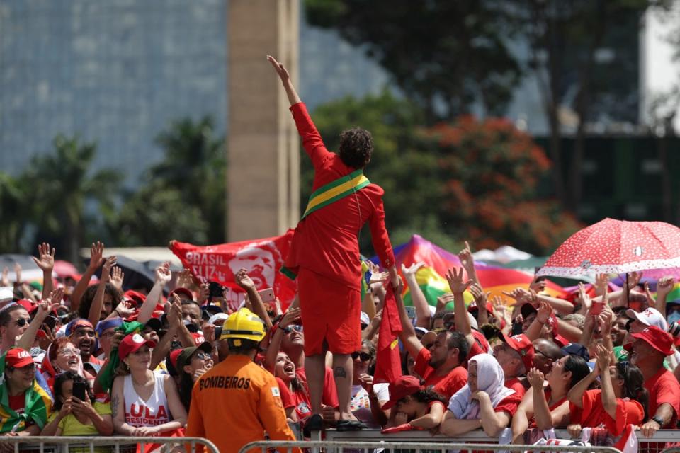 Lula’s supporters lined the streets in Brazilia as he is sworn in for a third term (REUTERS)