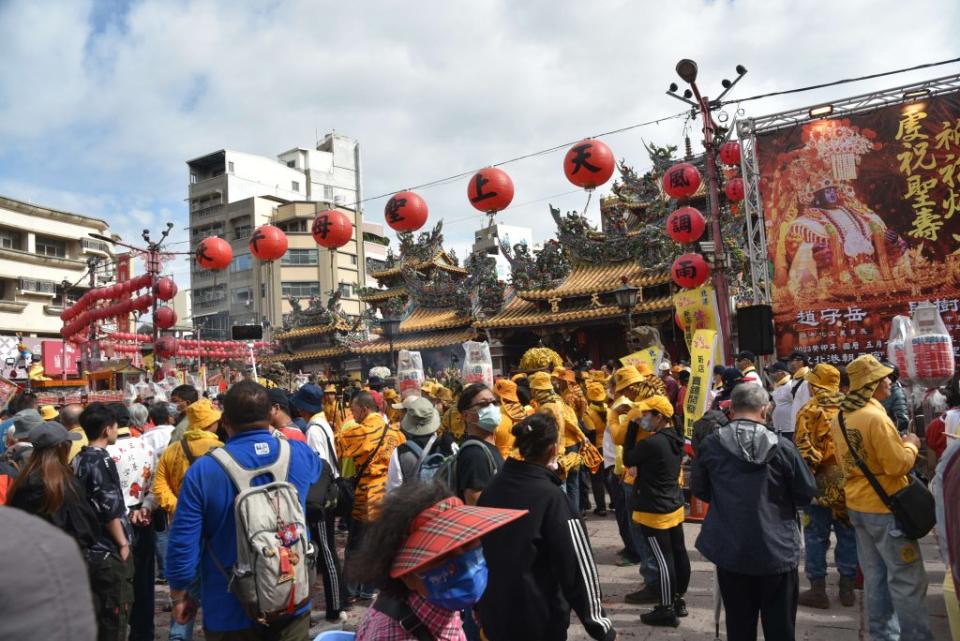 北港朝天宮迎媽祖宗教盛事，炸轎、炸虎爺震撼登場，歡迎鄉親至農曆三月廿三日，一起共襄盛舉。（記者陳正芬攝）