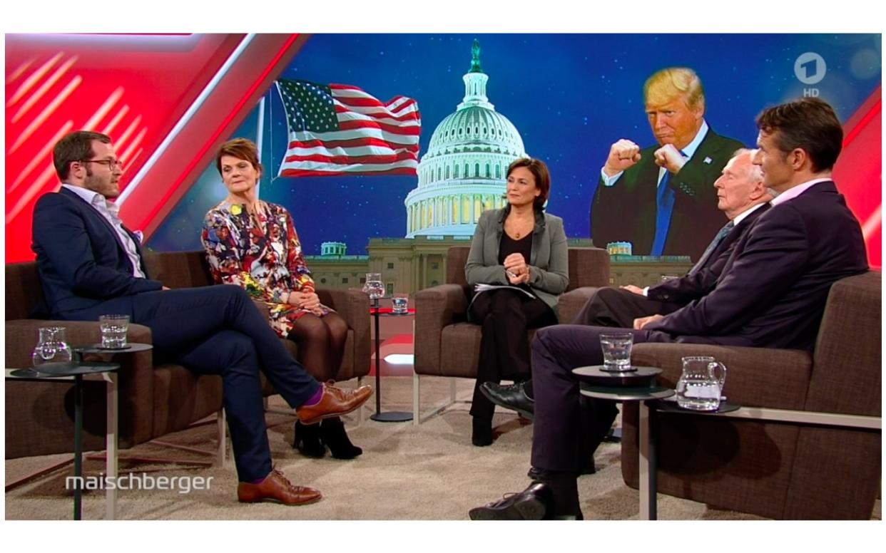 Diskutierten über Donald Trump (von links): Julian Reichelt (Bild), Gayle Tufts (Komikerin), Sandra Maischberger (Moderatorin), Klaus von Dohnanyi (SPD), Klaus Brinkbäumer (Der Spiegel) Foto: Screenshot ARD