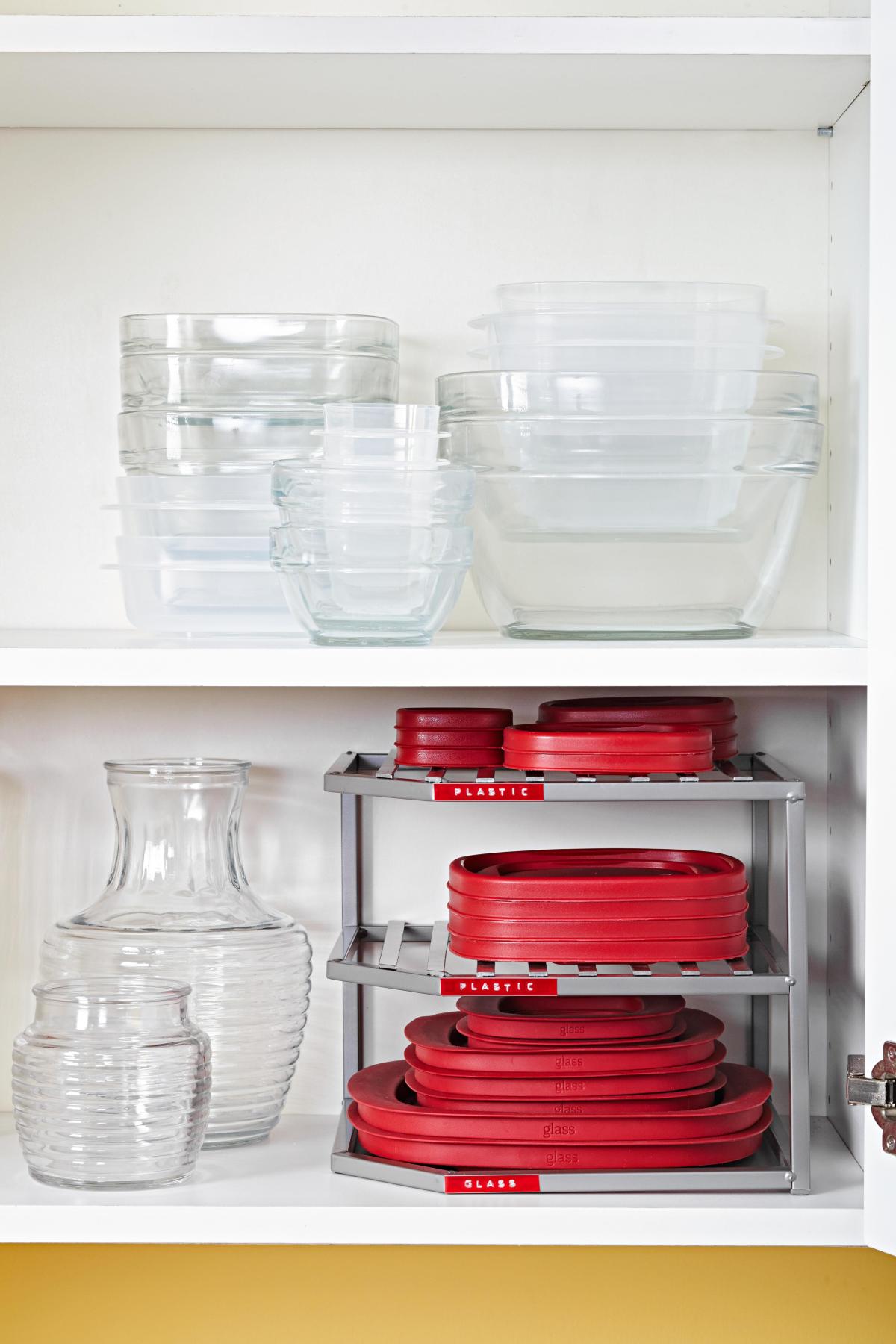 The Genius Storage Method That Dries Your Dishes At The Same Time