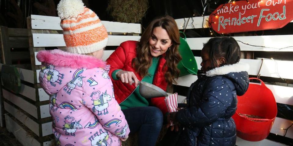 Kate Middleton Picks Out Christmas Trees with Adorable Children