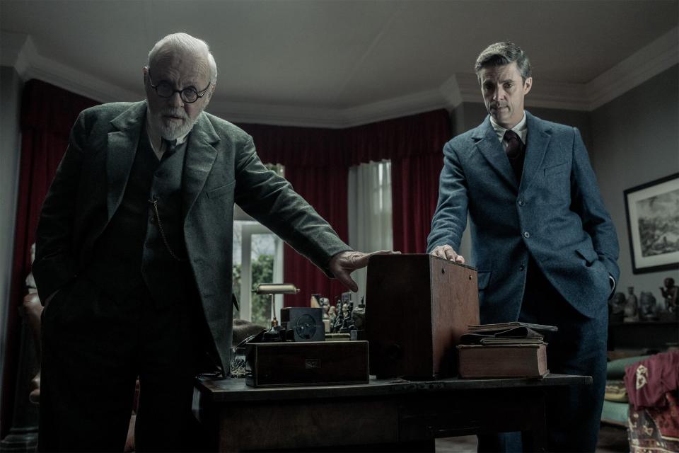 Anthony Hopkins as Sigmund Freud, Matthew Goode as C.S. Lewis in 'Freud’s Last Session'