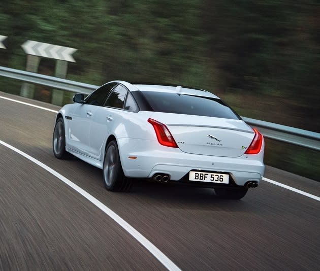 2016 Jaguar XJR rear quarter left photo