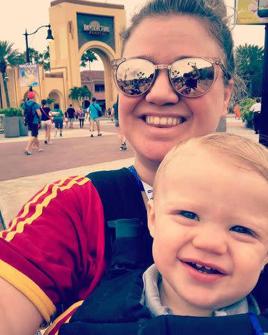 <p>Kelly Clarkson/Instagram</p> Kelly Clarkson with Remy