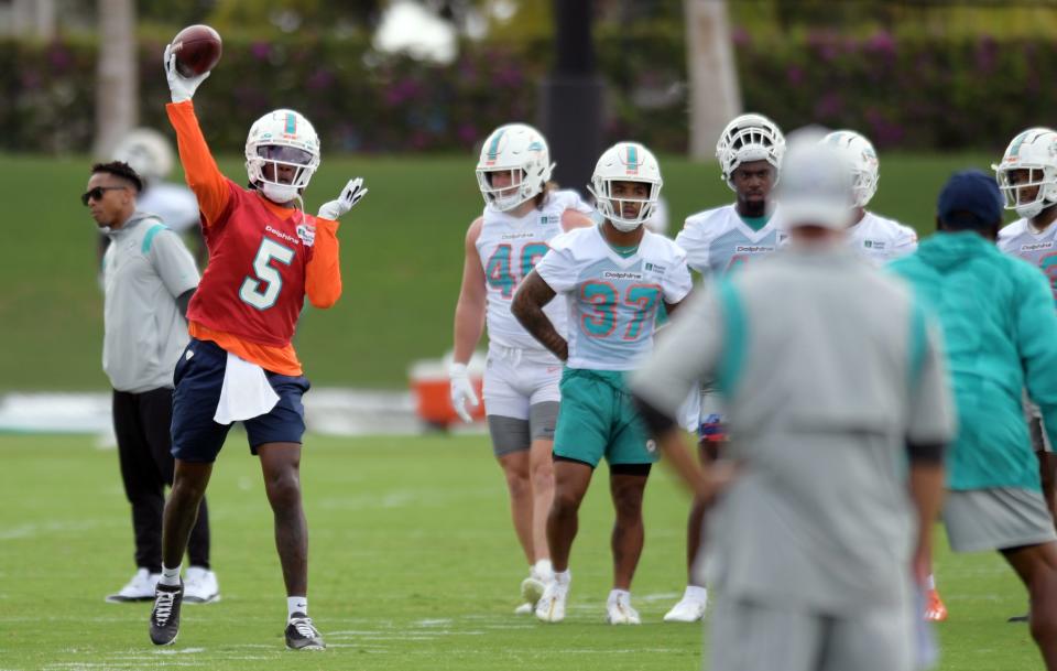Teddy Bridgewater participates in the Dolphins' first practice of training camp last Wednesday at Baptist Health Training Complex in Miami Gardens.