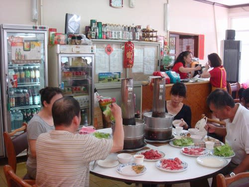 台電勵進酸菜白肉鍋在台北具有50年歷史。(圖片提供／蕃薯藤）