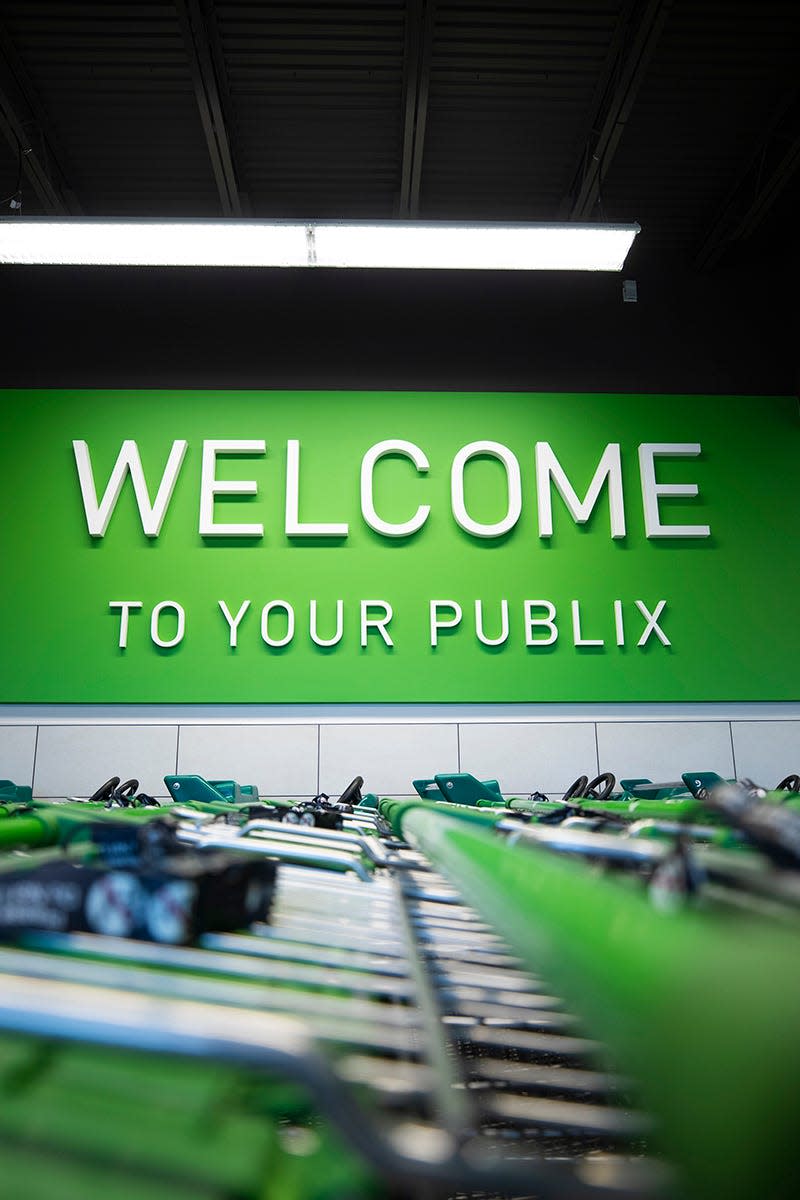 Publix’s sales last year rose to $54.5 billion compared to $48 billion in 2021, and its stock price nudged upward to $14.55 per share, a company press release said on Wednesday.