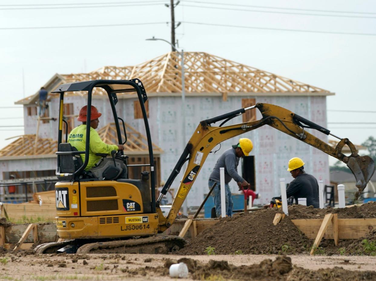 construction workers building home