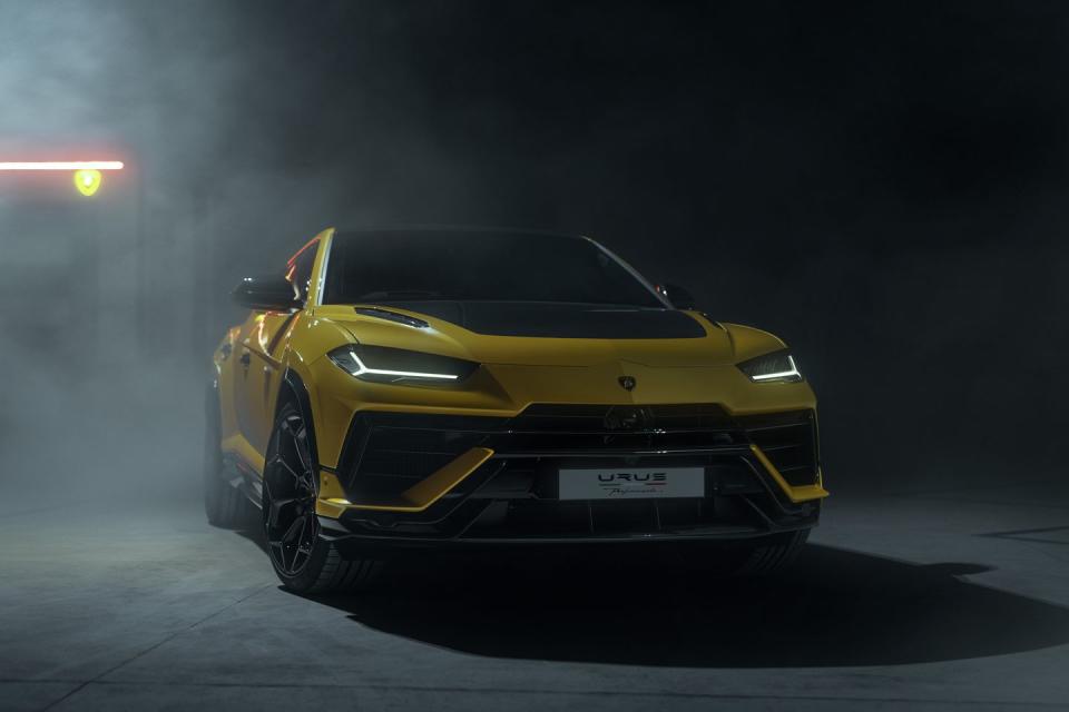 Lamborghini Urus Performante - Full Image Gallery