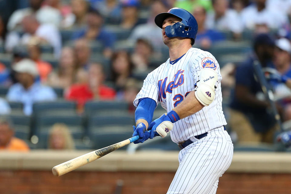 NEW YORK, NEW YORK - JUNE 15:  Pete Alonso #20 of the New York Mets hits a three-run home run to left field in the first inning against the St. Louis Cardinals at Citi Field on June 15, 2019 in New York City. (Photo by Mike Stobe/Getty Images)