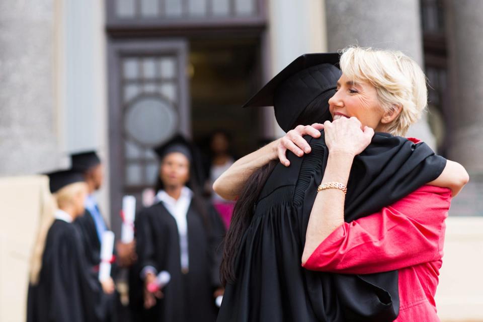 Wealthy parents can fear they are losing status if their children do not attend top colleges. <a href="https://www.shutterstock.com/download/success?u=http%3A%2F%2Fdownload.shutterstock.com%2Fgatekeeper%2FW3siZSI6MTU1MjYxNzg4OCwiYyI6Il9waG90b19zZXNzaW9uX2lkIiwiZGMiOiJpZGxfMTcyMDgxMTkzIiwiayI6InBob3RvLzE3MjA4MTE5My9tZWRpdW0uanBnIiwibSI6MSwiZCI6InNodXR0ZXJzdG9jay1tZWRpYSJ9LCI5N2ZtMERVZVFwZ3cxT2l0MGE2czV1dy95VnciXQ%2Fshutterstock_172081193.jpg&pi=33421636&m=172081193" rel="nofollow noopener" target="_blank" data-ylk="slk:michaeljung/Shutterstock.com;elm:context_link;itc:0;sec:content-canvas" class="link ">michaeljung/Shutterstock.com</a>