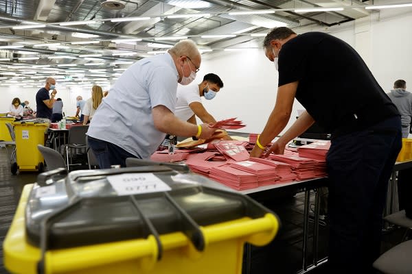 Social Democrats winning in German election with 25.7percent.