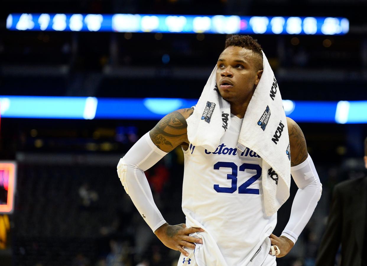 Derrick Gordon playing for Seton Hall basketball in 2016