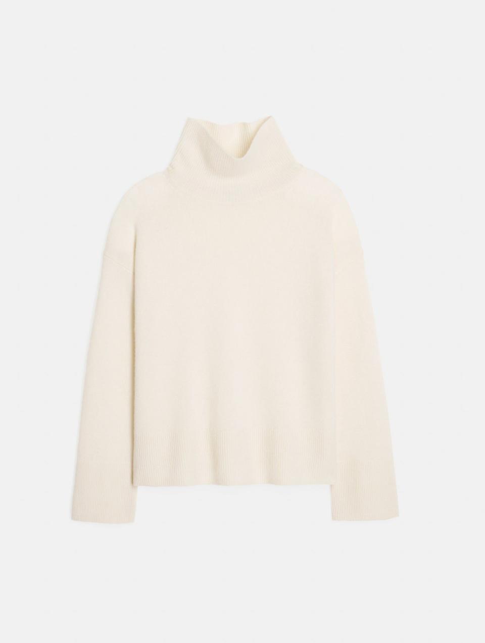 19) Cecile Turtleneck Sweater in Cashmere